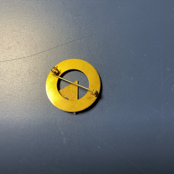 Vintage old Ironsides pin. - Picture 2 of 2